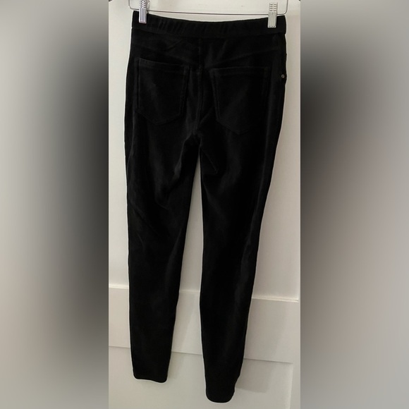 HUE velvety corduroy jean look leggings / Black Cotton Blend - Picture 16 of 16